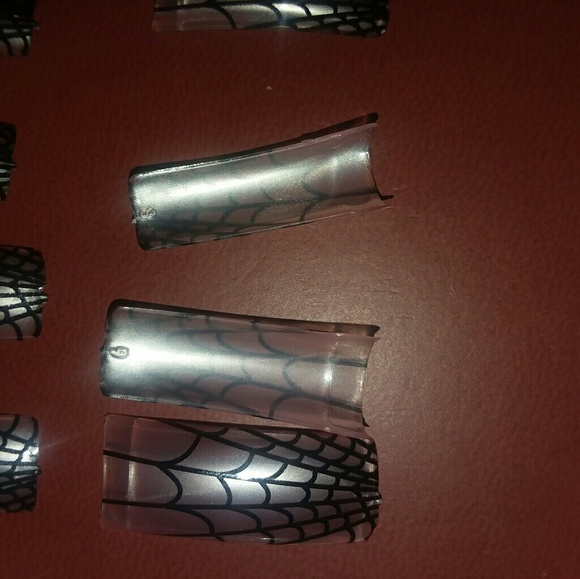 Spiderweb Acrylic Multicolored French Nail Tips - Picture 4 of 4